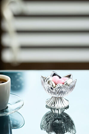 Gümüş Metal Ayaklı Lotus Çiçeği 6’lı Kahve Yanı Cam Lokumluk Drajelik Origami Mini Sunumluk