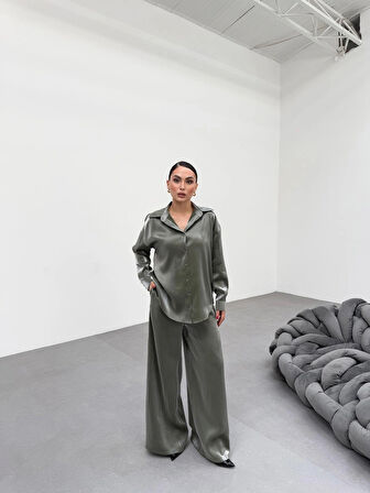 Haki Işıltılı Parlak Saten Gömlek Pantolon Takım