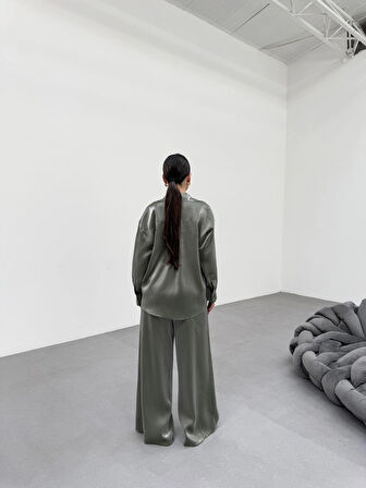 Haki Işıltılı Parlak Saten Gömlek Pantolon Takım