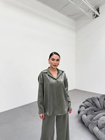 Haki Işıltılı Parlak Saten Gömlek Pantolon Takım