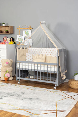 Ahşap Beşik Anne Yanı Beşik Gri 60x120 - Krem Nakış(Kız) Uyku Seti + Yatak + Tekerlekli