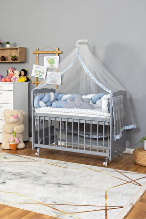 Ahşap Beşik Anne Yanı Beşik Gri 60x120 - Mavi Beyaz Örgü Uyku Seti Seti + Yatak + Tekerlekli