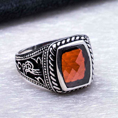 925 Ayar Gümüş Kırmızı Zirkon Taşlı Tuğralı Yüzük