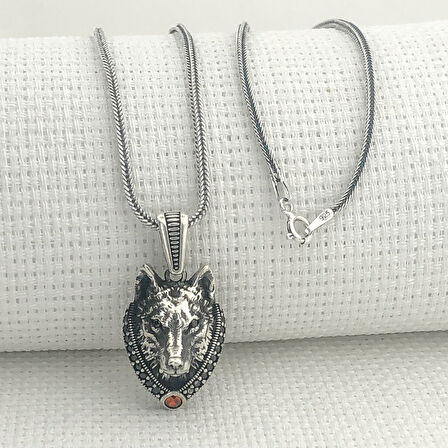 925 Ayar Kırmızı Taşlı Kurt Kafası Kolye