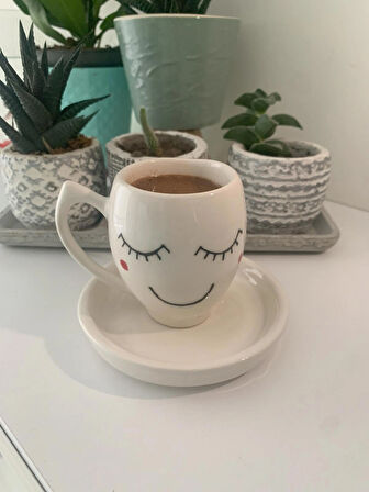 Gülen Surat Kirpik Seramik Türk Kahvesi Fincanı Minimal Türk Kahvesi Fincanı 