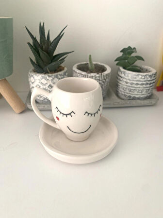 Gülen Surat Kirpik Seramik Türk Kahvesi Fincanı Minimal Türk Kahvesi Fincanı 