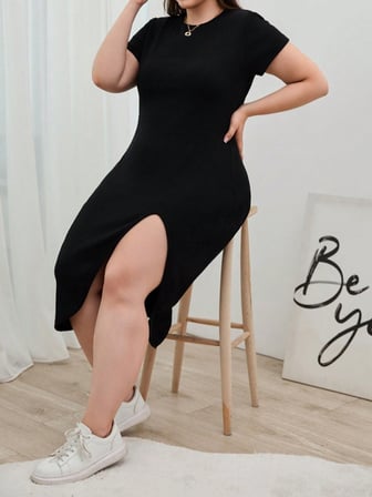 Kadın Büyük Beden Viskon Bisiklet Yaka Kısa Kollu Yırtmaçlı Elbise
