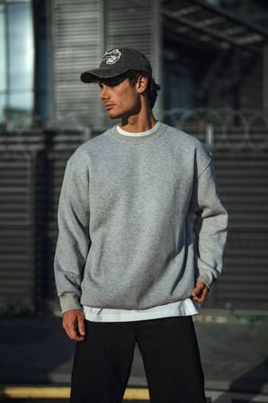 Erkek Gri Bisiklet Yaka Üç İplik Basic Sweatshirt