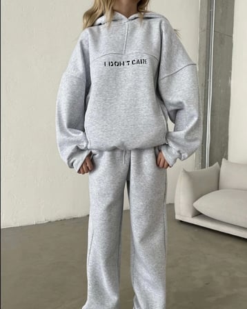 Gri Nakış İşlemeli Üç İplik Sweat Takım