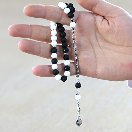 925 Ayar Gümüş Püsküllü Küre Kesim Siyah Beyaz Jade Ayyıldız Oniks Doğaltaş Taraftar Tesbih