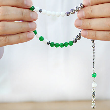 Kararmaz Metal Arnavut Zincir Püsküllü Küre Kesim Kişiye Özel İsim Yazılı Yeşil Beyaz Jade Doğaltaş Taraftar Tesbih