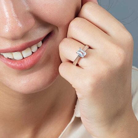 Starlight Diamond Pırlanta Montür Minimal Tasarım 925 Ayar Gümüş Kadın Baget Yüzük