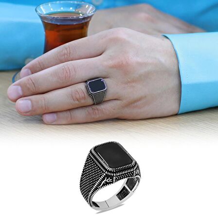 Nokta Desenli Lale İşlemeli Siyah Oniks Taşlı 925 Ayar Gümüş Erkek Yüzük