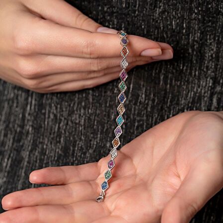 Altıgen Tasarım Multicolor Zirkon Taşlı Tam Tur 925 Ayar Gümüş Kadın Bileklik