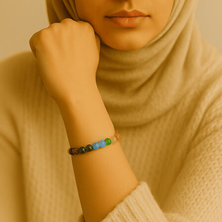 Gold Renk Kararmaz Metal Zincirli Küre Kesim Çoklu Doğaltaş Kombinli Kadın Şifa Bilekliği