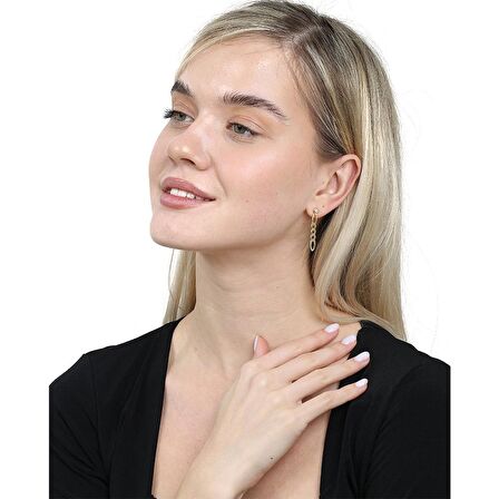 Zincir Tasarım Yarım Tur Gold Renk 925 Ayar Gümüş Kadın Küpe