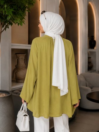 Tül Modal Astarlı Rahat Kalıp Tunik – Beyaz & Yağ Yeşili | Günlük ve Şık Tesettür Kombini