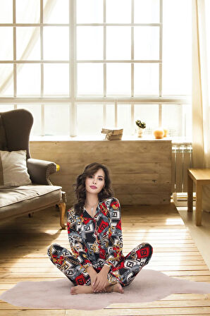 Rahat ve Şık Kadın Pijama - Karışık Desenli
