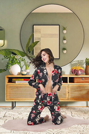 Rahat ve Şık Kadın Pijama - Karışık Desenli