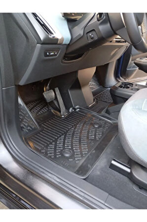 BMW iX 2024 Model 3D Bagaj Havuzu ve Araca Özel Paspas Seti 