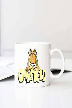Garfield Baskılı 330 ml Porselen Kupa Bardak (123765-1)