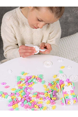 Plus - Plus Minecraft Temalı Silindir Kutuda Color Cars Candy Şeker Arabası Yapı Oyuncağı(200 Parça)