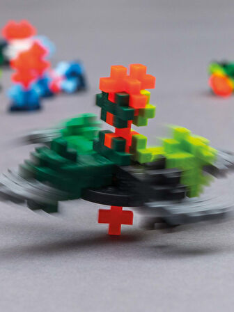Plus - Plus Minecraft Temalı Learn to Build Spinning Tops Renkli Topaçlar Lego Yapı Oyuncağı