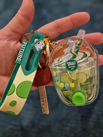 Tatil Yaz Temalı - Bardakta Meyveli Kokteyl Hazırlama Oyun Anahtarlık - ( Limonata )