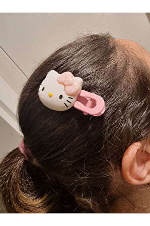 Hello Kitty 2 li Toka Seti - ( 1 Mandallı - 1 Lastikli )