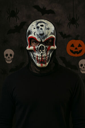 Korkunç Kafatası Maske ve 120 cm Yakalı Siyah Pelerin Seti – Yetişkin Halloween Kostümü