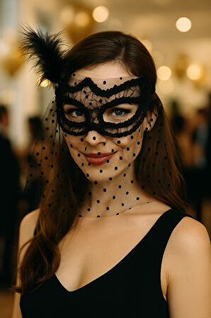 Siyah Tüllü Noktalı Tüylü Dantel Maske Parti Aksesuarı Kadın Gözlük Maskesi Şık Tasarım Ürün