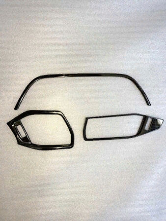 Ford Focus 2019+ Menfez Kaplama 3 Parça - Tıtanyum Sıyah