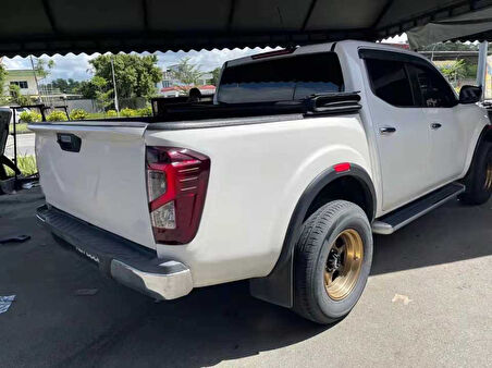 2016 Navara NP300 2022 Facelift Body Kit (Led Farlı Model İçin)