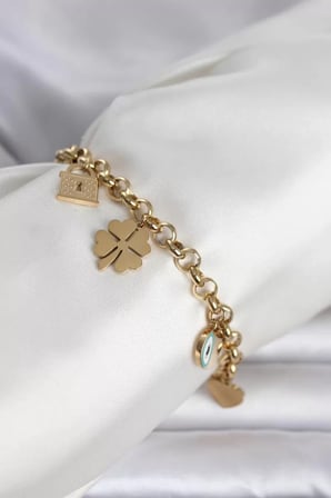 316L Çelik Gold Renk Charmlı Kadın Bileklik - TJ-BB8382