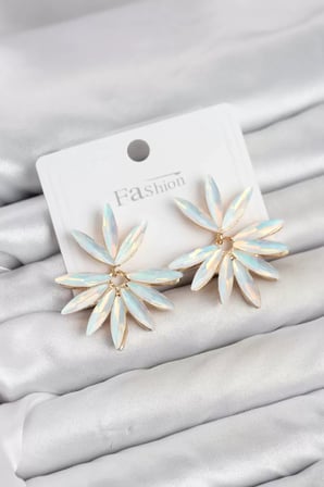 Beyaz Renk Kristal Taşlı Lotus Model Kadın Küpe TJ-BKP11917