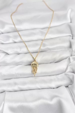 316L Çelik Zincir Gold Renk Deniz Anası Model Zirkon Taşlı Kadın Kolye - TJ-BKO10842