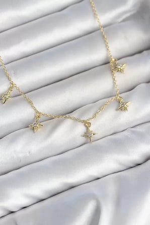 Pirinç Gold Renk Sıralı Minimal Kutup Yıldızı Model Kadın Kolye TJ-BKO11145