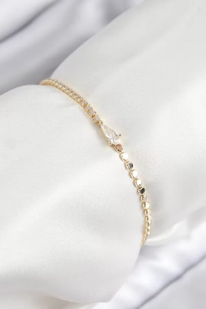 Pirinç Zirkon Taşlı Damla Model Ezme Zincir Gold Renk Kadın Bileklik - TJ-BB7589