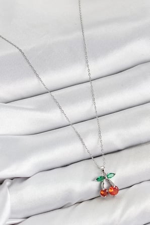 Pirinç Zirkon Taşlı Kiraz Model Gümüş Renk Kadın Kolye - TJ-BKO10421