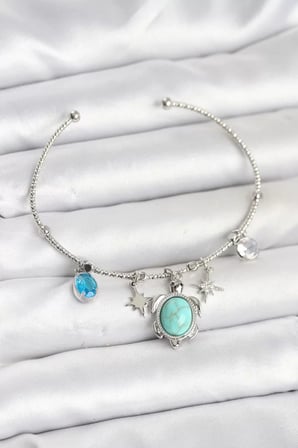 Caretta Caretta Charmlı Gümüş Renk Kadın Bileklik - TJ-BB8034