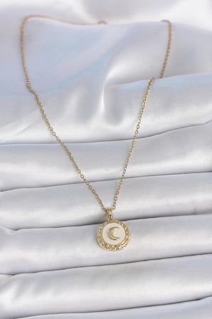 316L Çelik Gold Renk Zincir Beyaz Mineli Hilal İşlemeli Madalyon Model Kadın Kolye - TJ-BKO10035