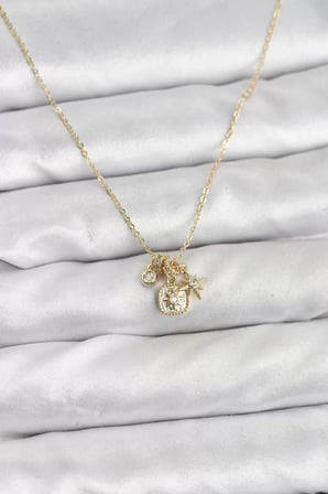 Pirinç Gold Renk Minimal Charmlı Kadın Kolye - TJ-BKO10803