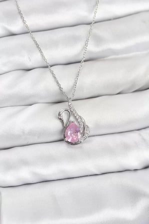 316L Çelik Zincir Gümüş Renk Pembe Kuğu Model Zirkon Taşlı Kadın Kolye - TJ-BKO10866