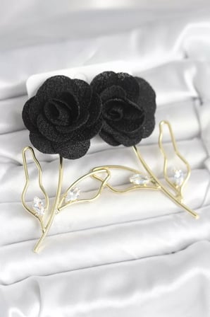 Pirinç Gold Renk Siyah Gül Model Kadın Küpe - TJ-BKP11369