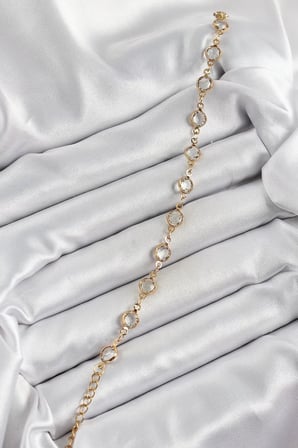 Pirinç Gold Renk Zirkon Taşlı Kadın Bileklik - TJ-BB7050