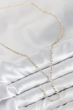 Pirinç Zirkon Taşlı Gold Renk Kadın Y Kolye - TJ-BKO10497