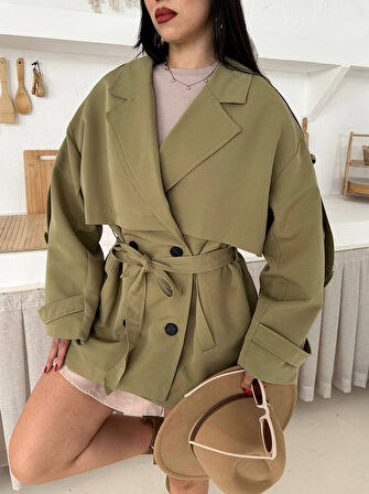 Kruvaze Yaka Düğmeli Kemerli Cepli Apoletli Kuşaklı Trençkot