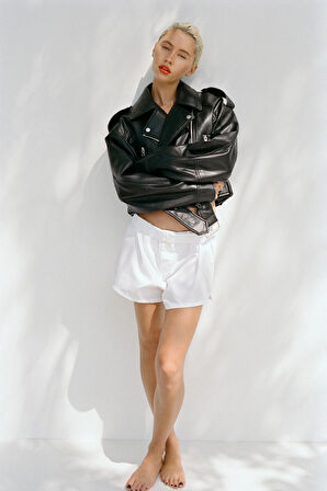 Kemerli Suni Deri Crop Biker Ceket