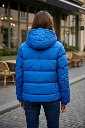 Kapüşonlu Yağmur ve Rüzgar Geçirmez Oversize Kadın Mont