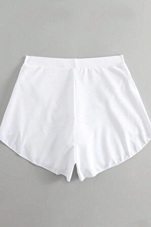 Kadın Beyaz Yırtmaçlı Etek Görünümlü Şık Deniz Şortu